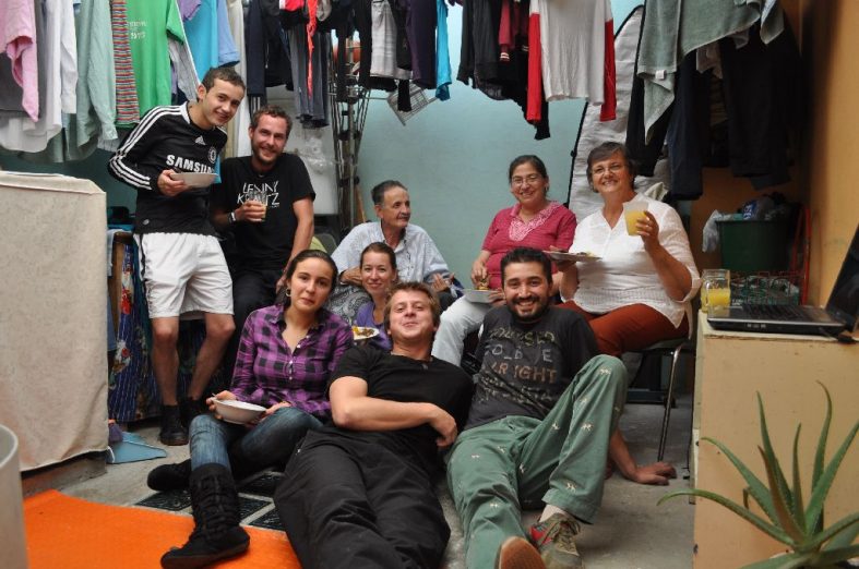 Rolo & The Whole Vasquez Family de Bogota – MUCHAS GRACIAS