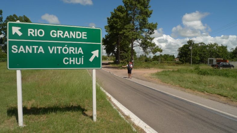 Chuy-Chui: Brasil/Uruguay border crossing + San Miguel